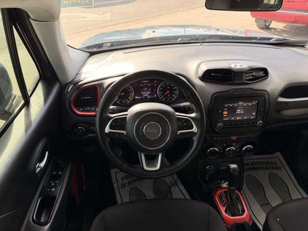 2015 Jeep Renegade Image 20