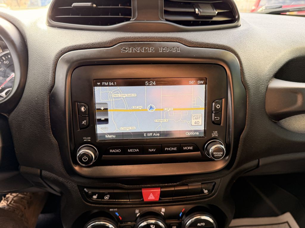 2015 Jeep Renegade Image 24