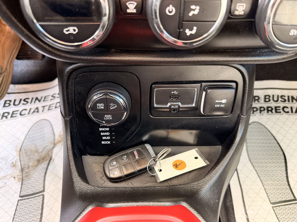 2015 Jeep Renegade Image 25