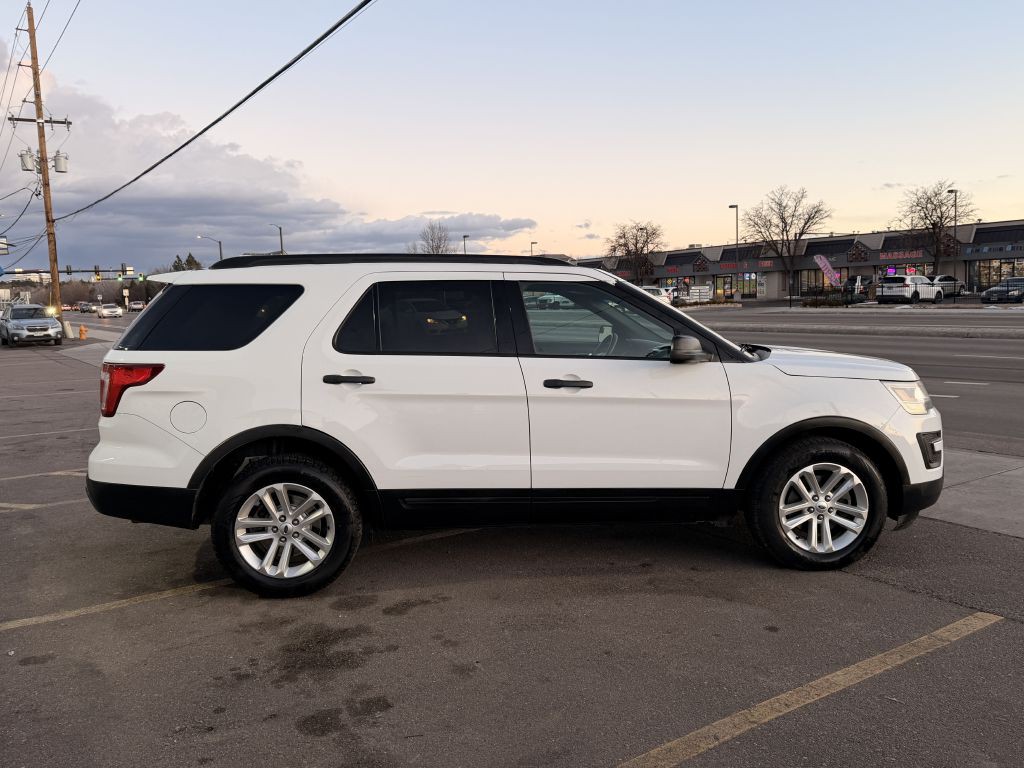 2016 Ford Explorer Image 8
