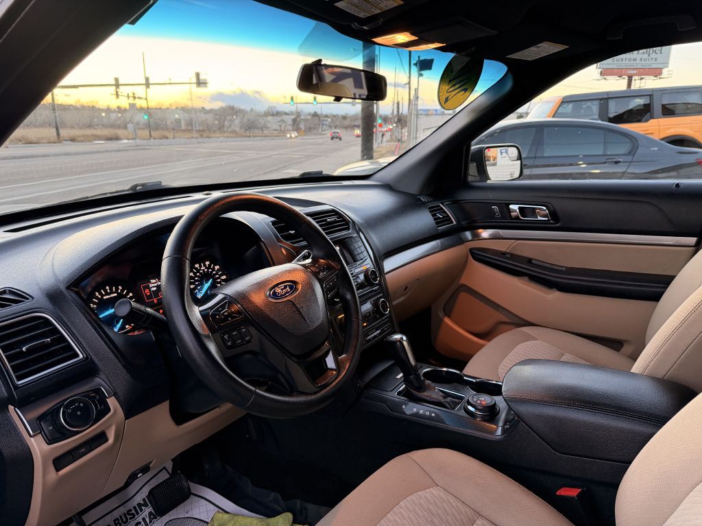 2016 Ford Explorer Image 11
