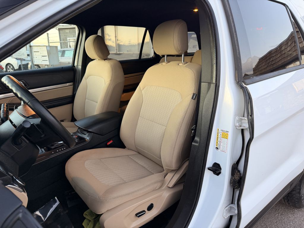 2016 Ford Explorer Image 13