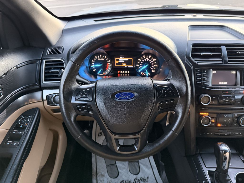2016 Ford Explorer Image 22