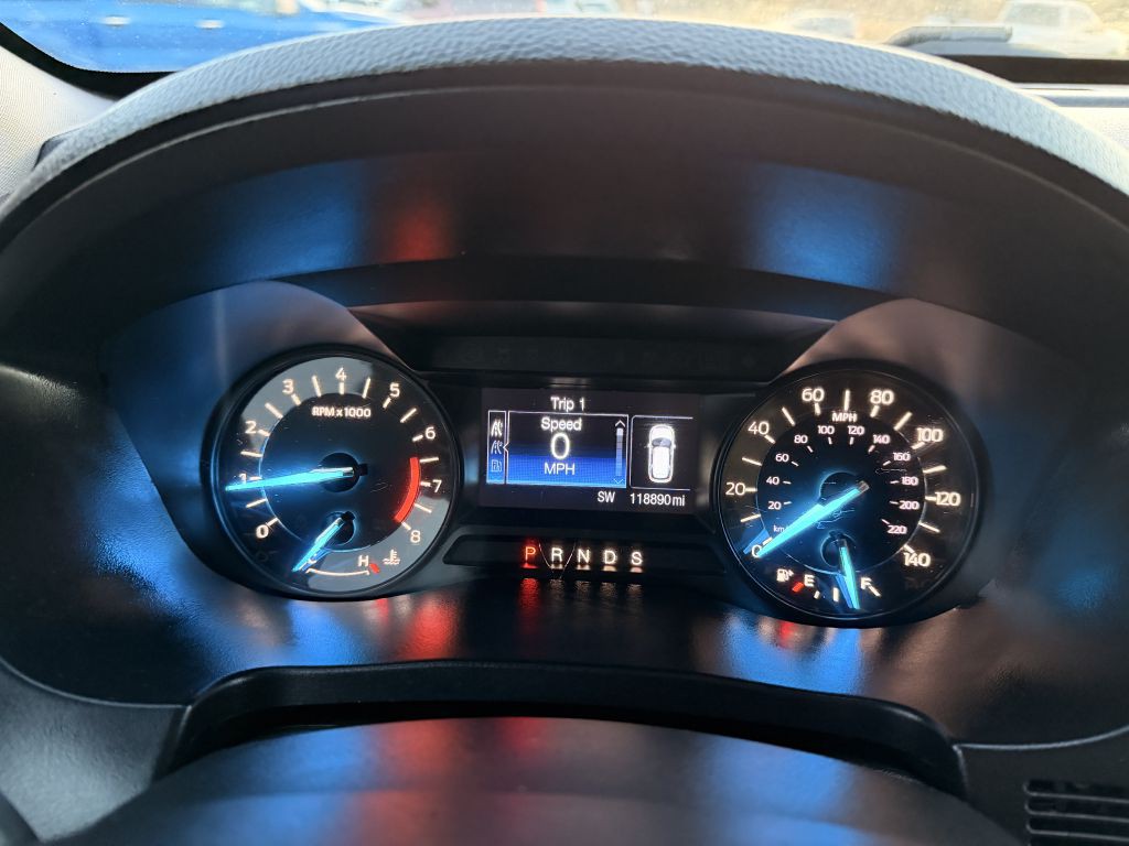 2016 Ford Explorer Image 23