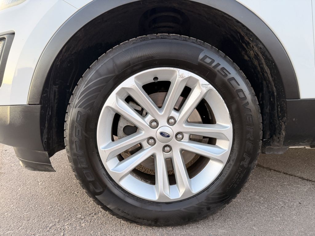 2016 Ford Explorer Image 28