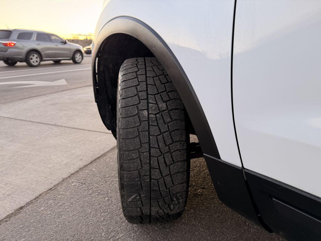 2016 Ford Explorer Image 29