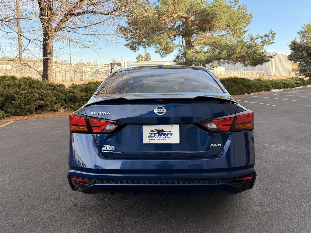 2019 Nissan Altima Image 4