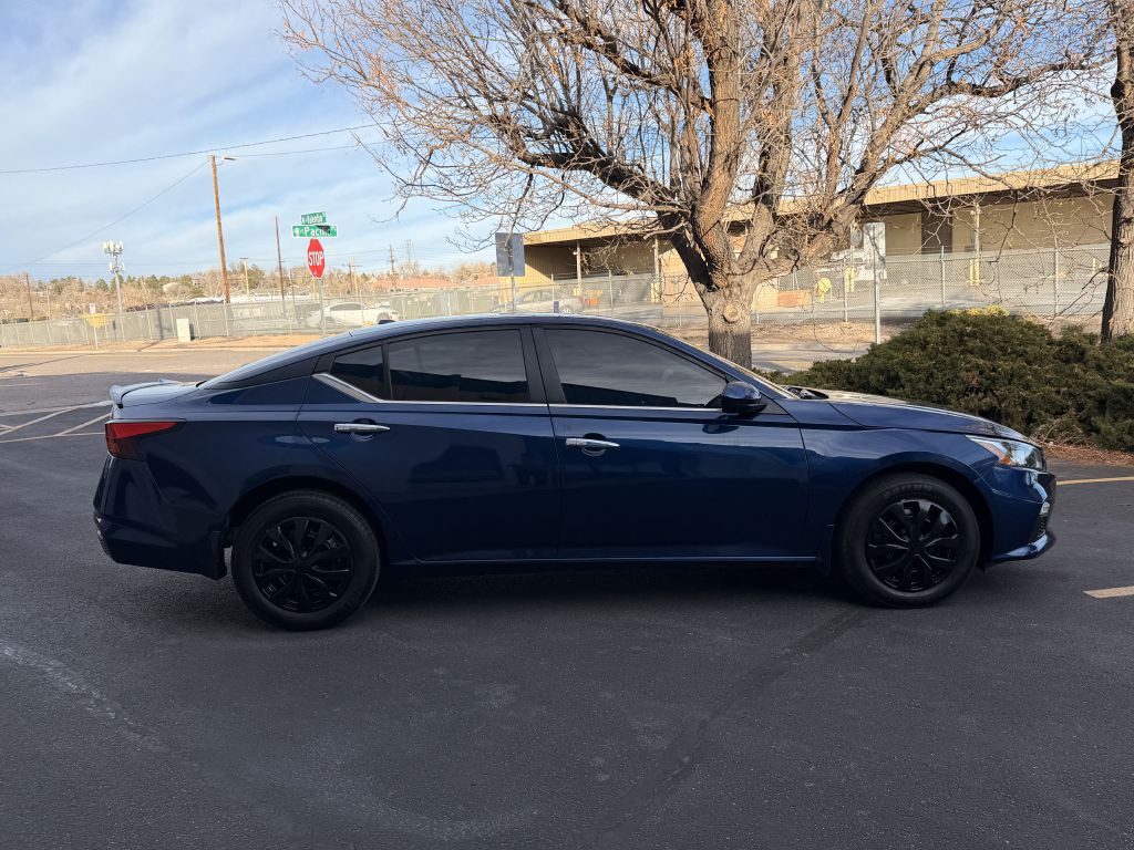 2019 Nissan Altima Image 6