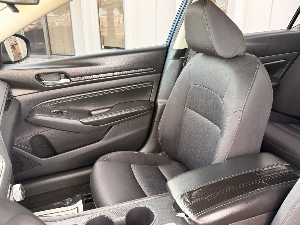 2019 Nissan Altima Image 11