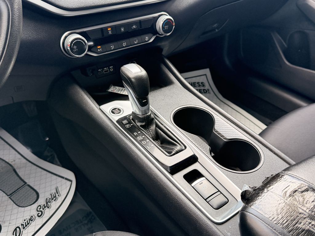 2019 Nissan Altima Image 16