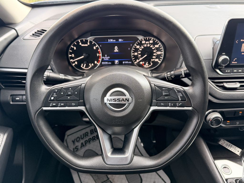 2019 Nissan Altima Image 18