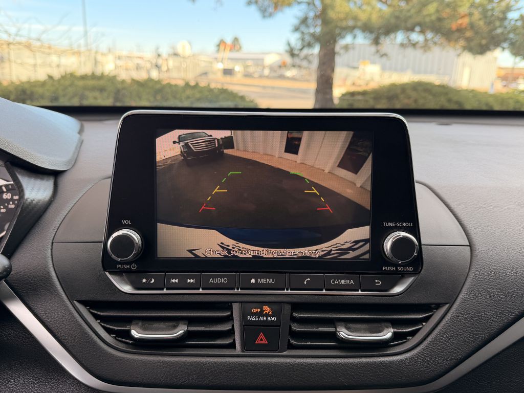 2019 Nissan Altima Image 20