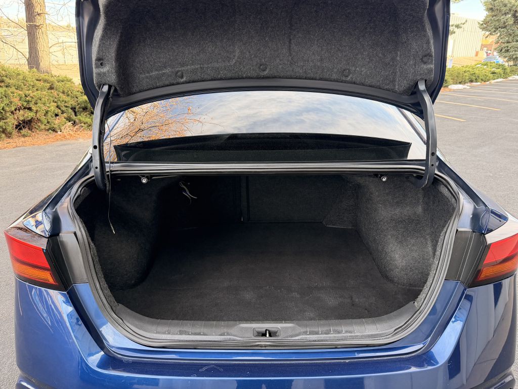 2019 Nissan Altima Image 22