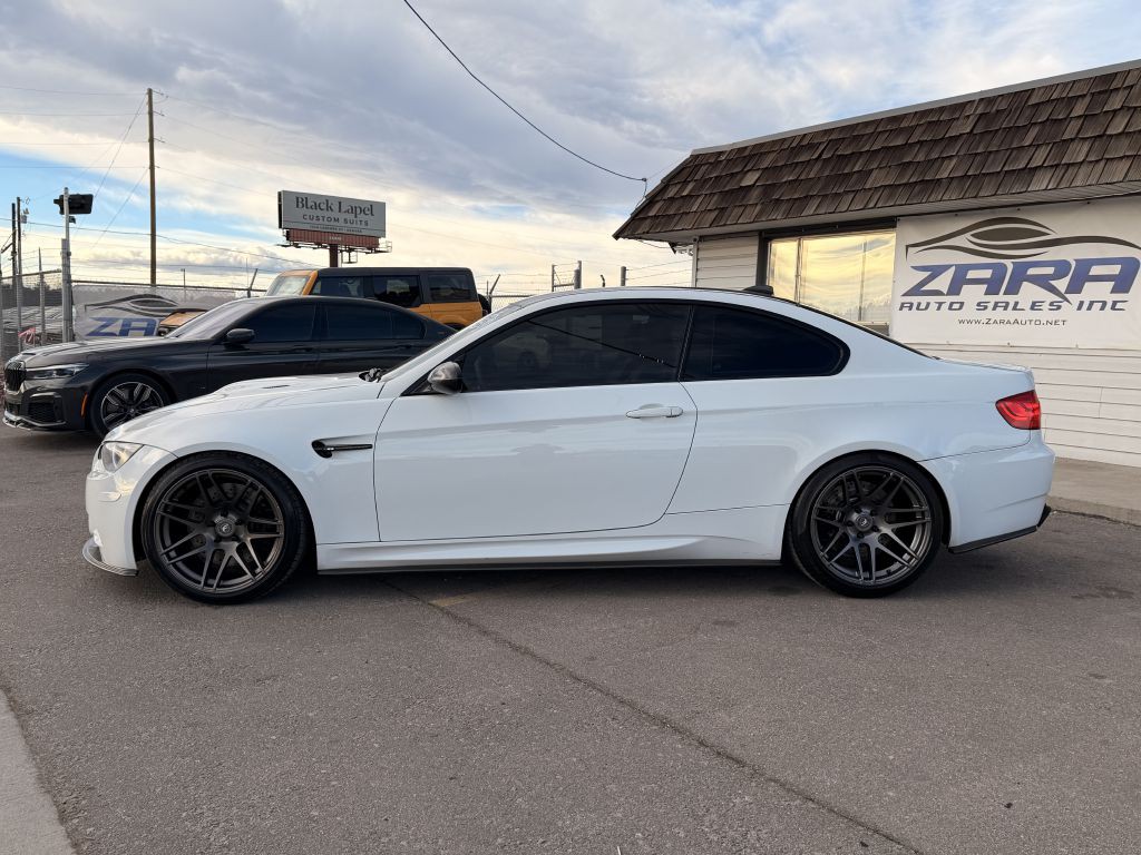 2011 BMW M3 Image 4