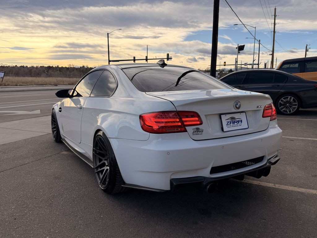 2011 BMW M3 Image 5