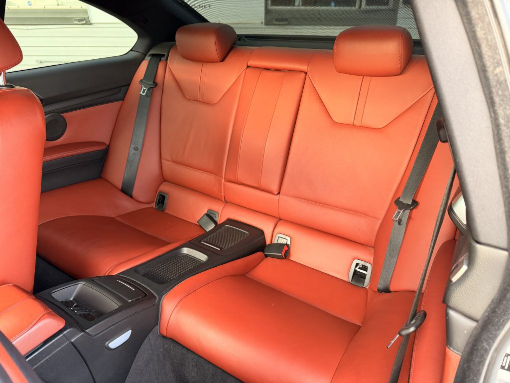 2011 BMW M3 Image 19