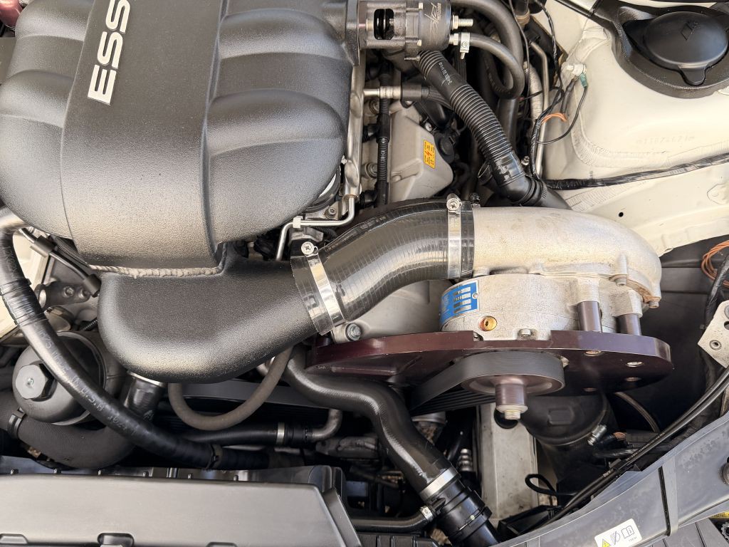 2011 BMW M3 Image 35