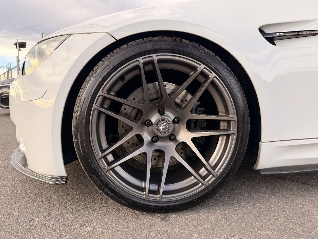 2011 BMW M3 Image 38