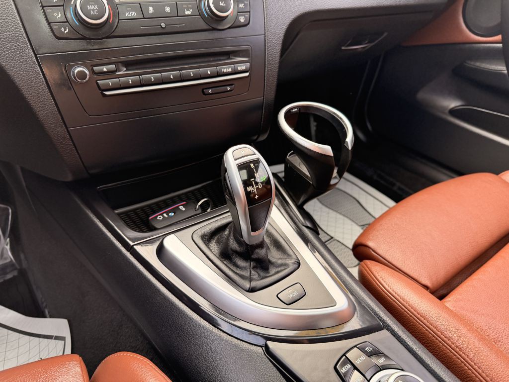 2013 BMW 1 Series Image 17