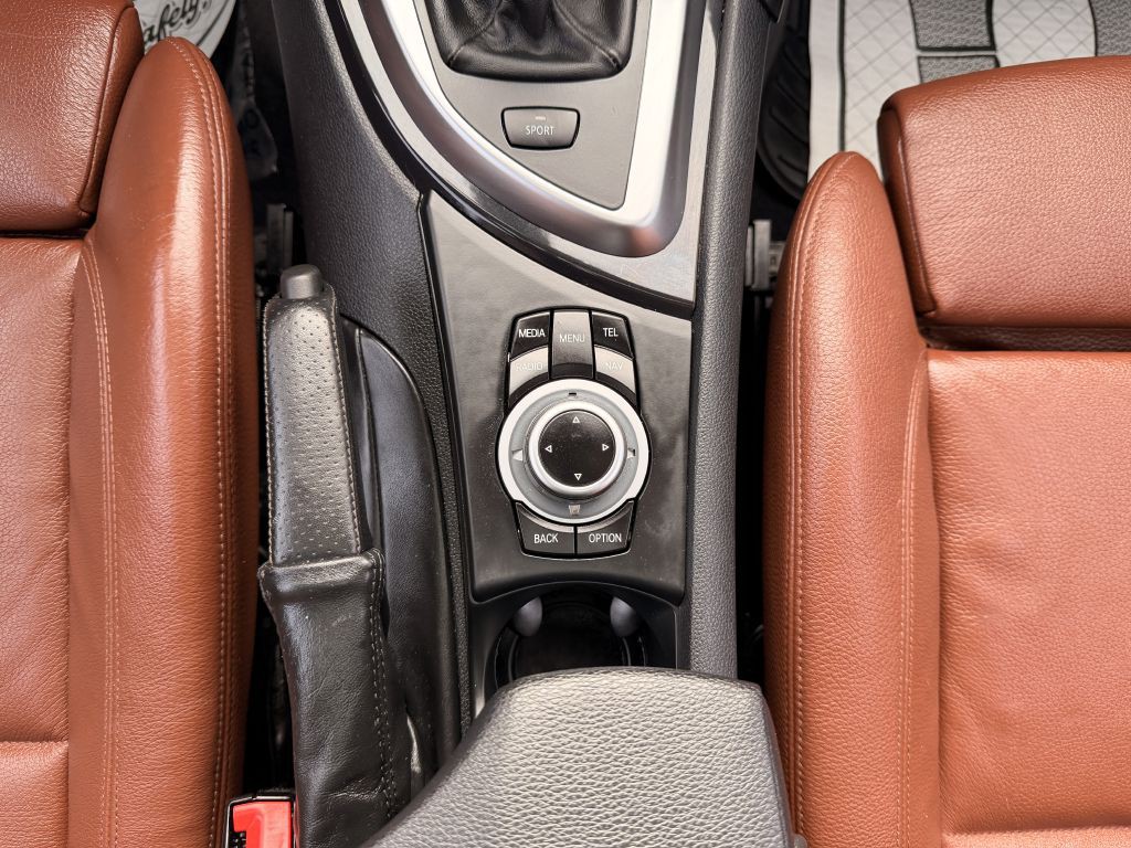 2013 BMW 1 Series Image 18