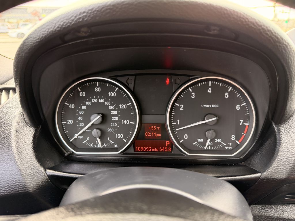 2013 BMW 1 Series Image 22