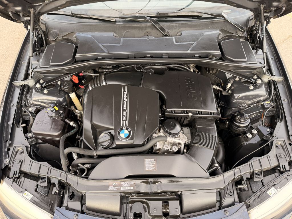 2013 BMW 1 Series Image 24