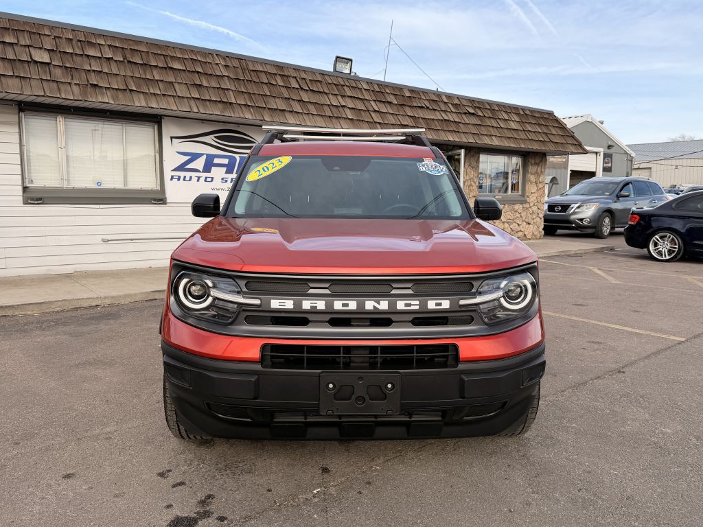 2023 Ford Bronco Image 2