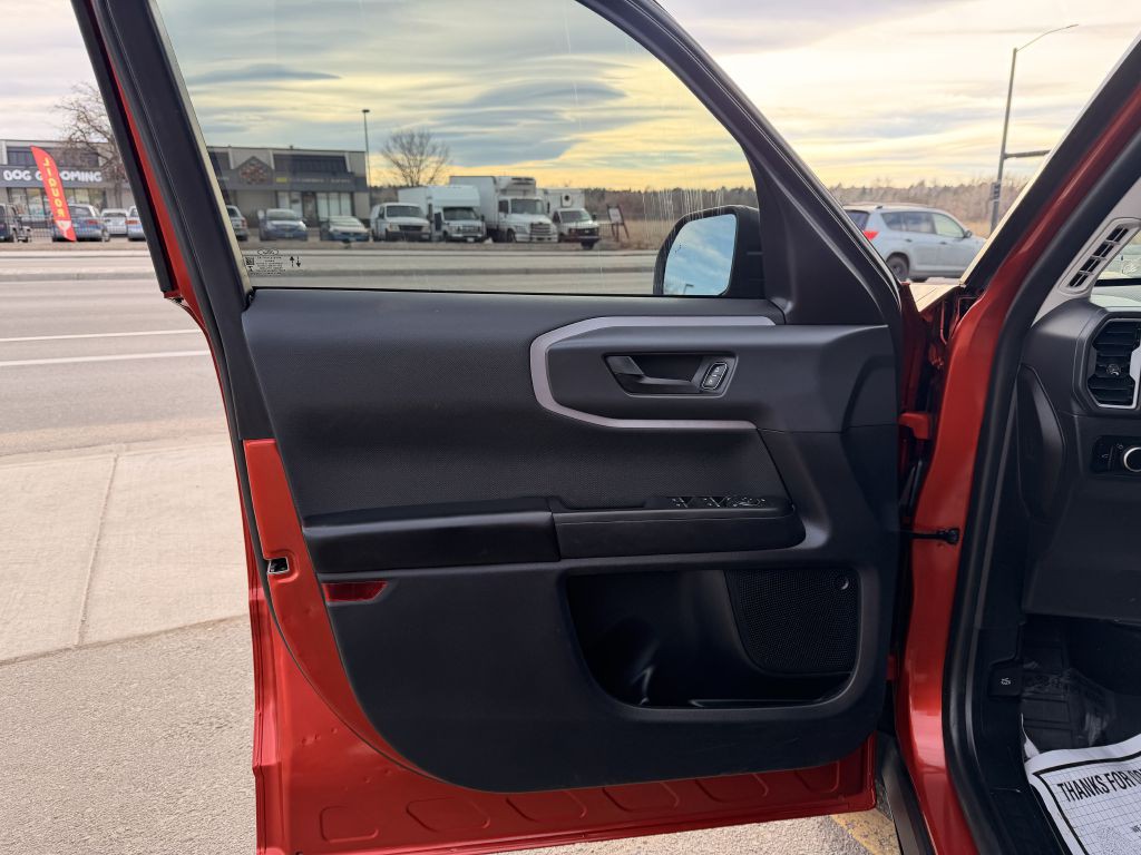 2023 Ford Bronco Image 16