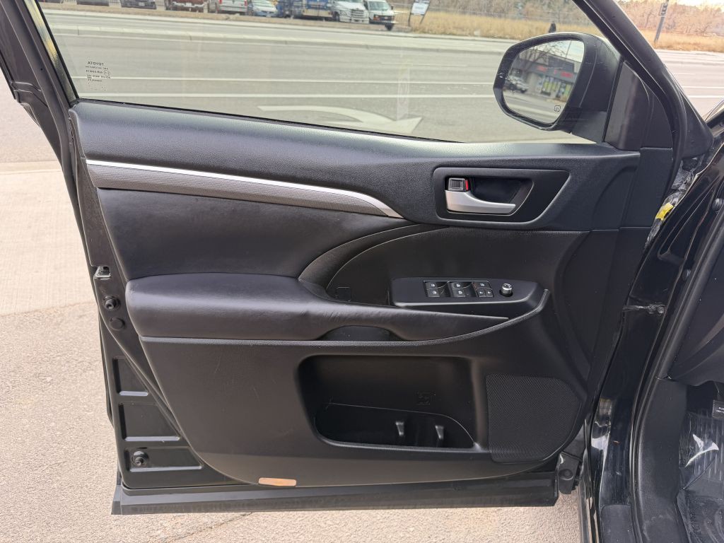 2019 Toyota Highlander Image 15