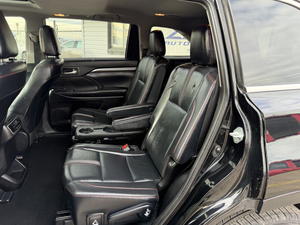 2019 Toyota Highlander Image 17