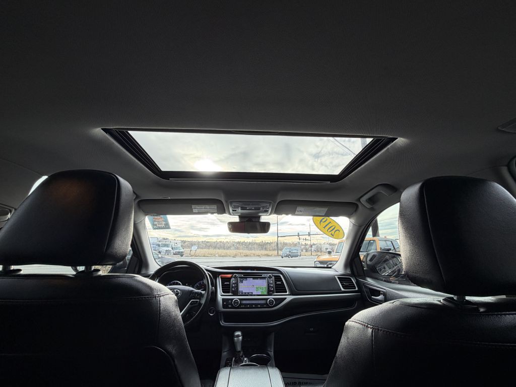 2019 Toyota Highlander Image 20