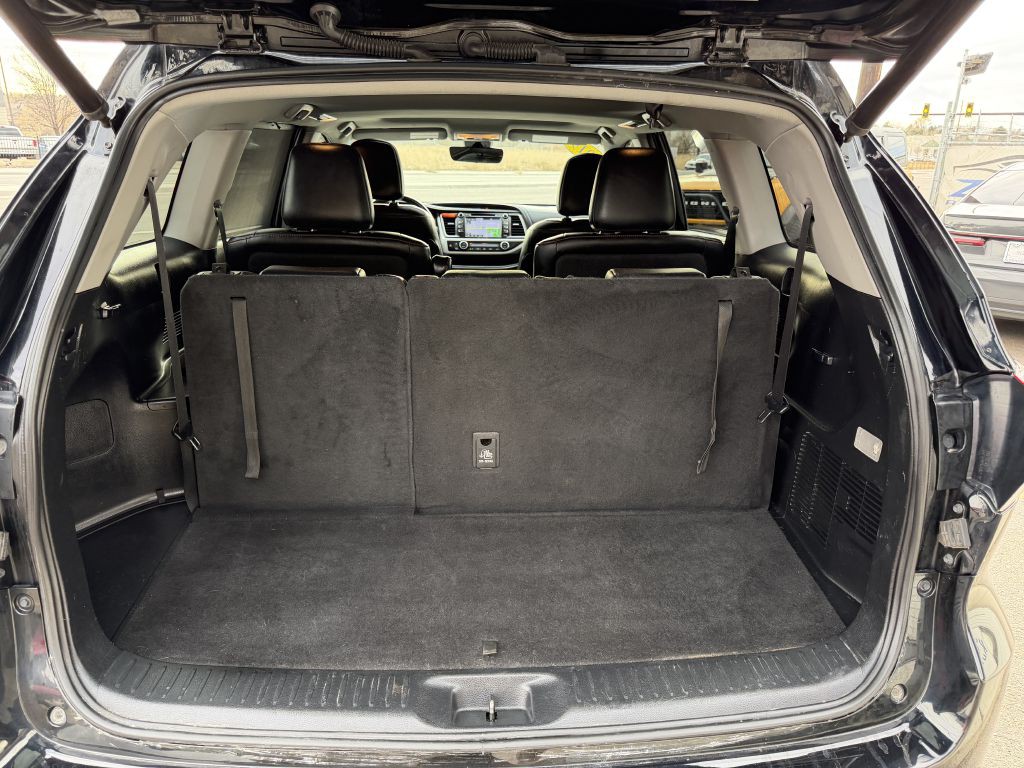 2019 Toyota Highlander Image 32