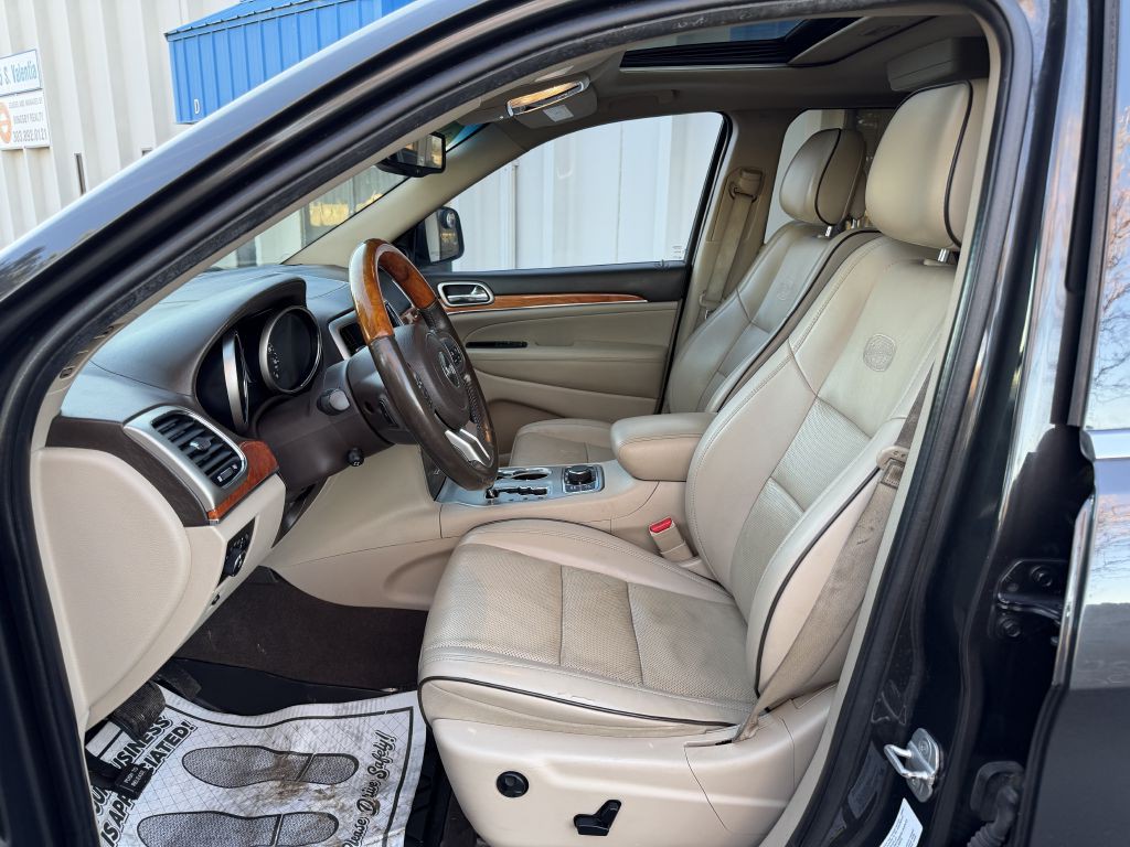 2011 Jeep Grand Cherokee Image 11