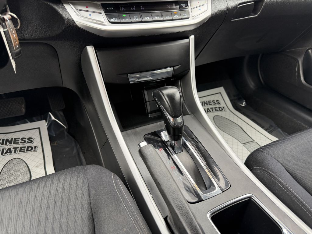 2013 Honda Accord Image 19