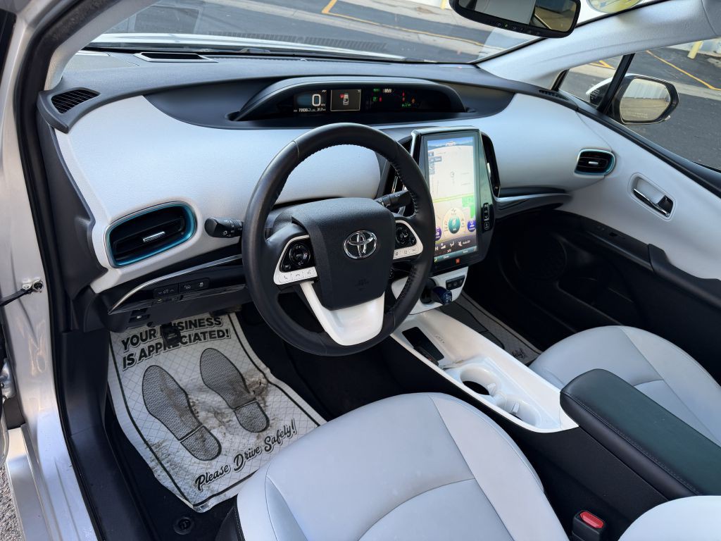 2019 Toyota Prius Image 13