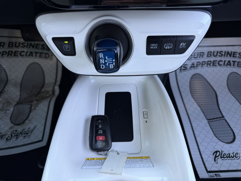 2019 Toyota Prius Image 21
