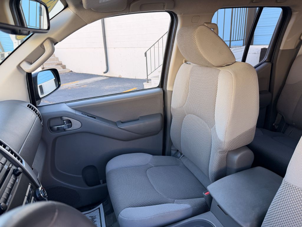 2012 Nissan Frontier Image 14