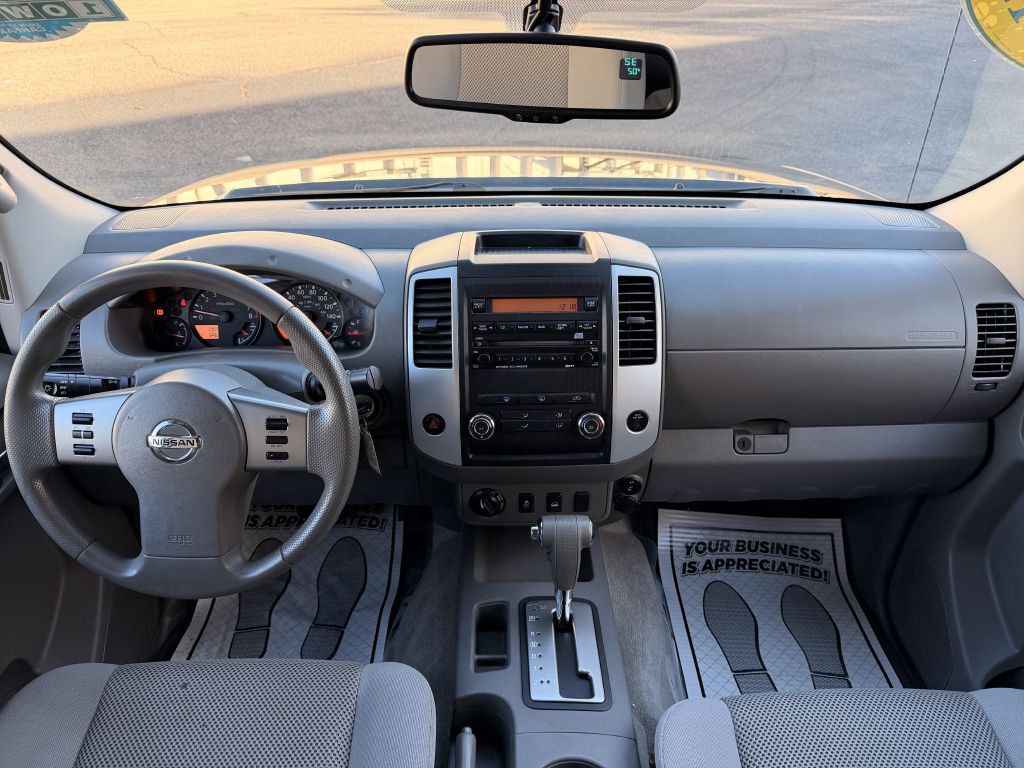 2012 Nissan Frontier Image 17