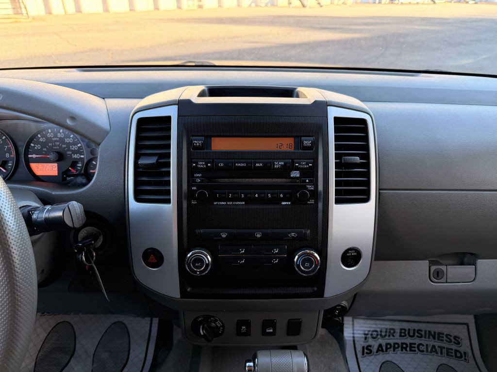 2012 Nissan Frontier Image 18
