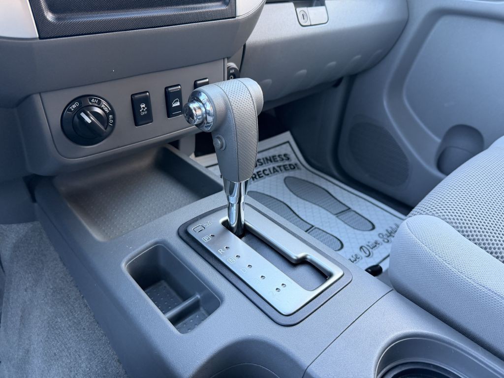 2012 Nissan Frontier Image 19