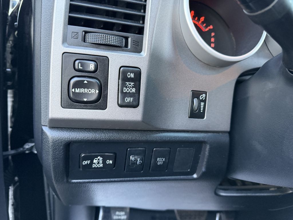 2012 Toyota Tundra Image 24