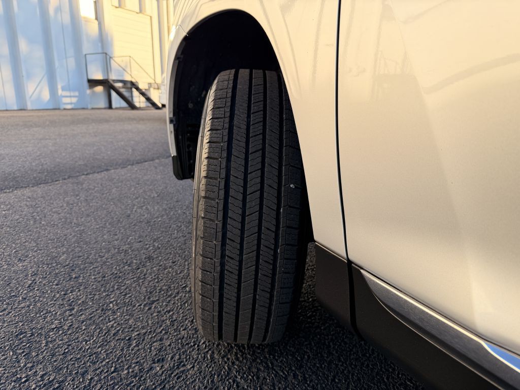 2013 Toyota Highlander Image 31