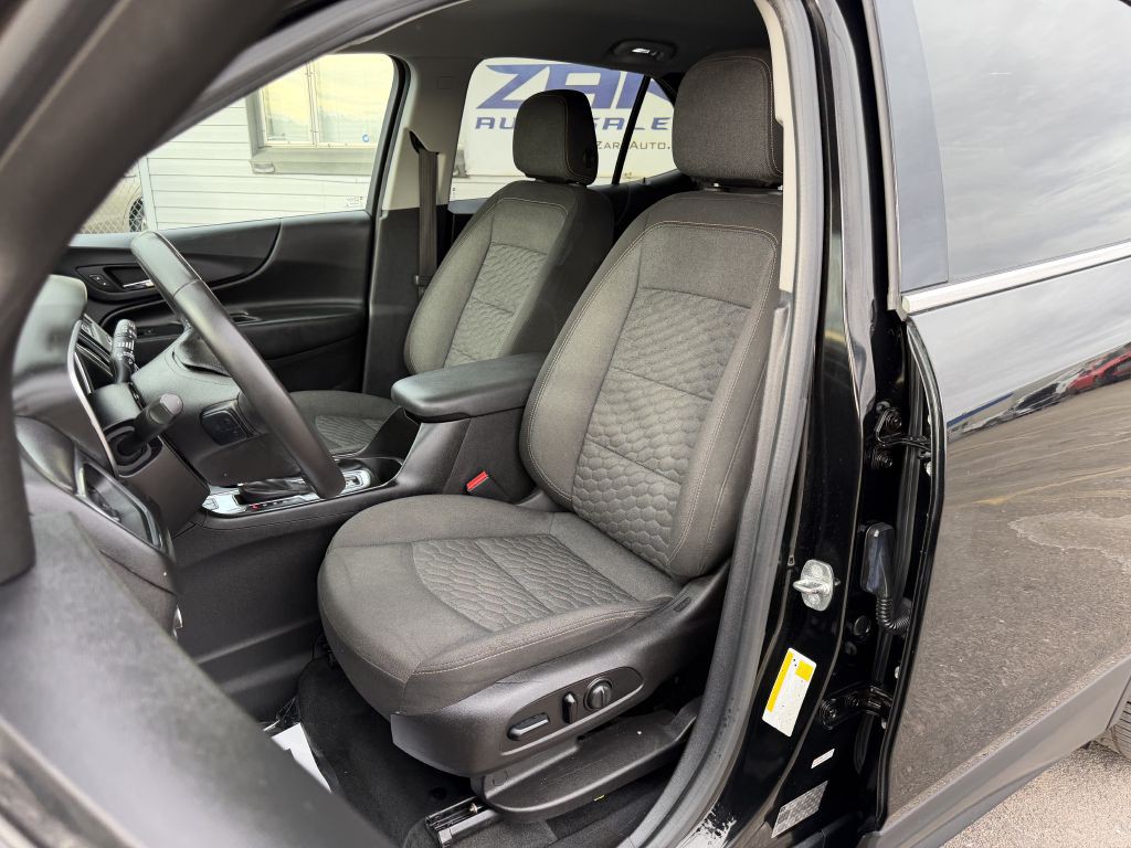 2018 Chevrolet Equinox Image 12