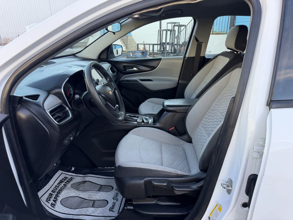 2018 Chevrolet Equinox Image 11