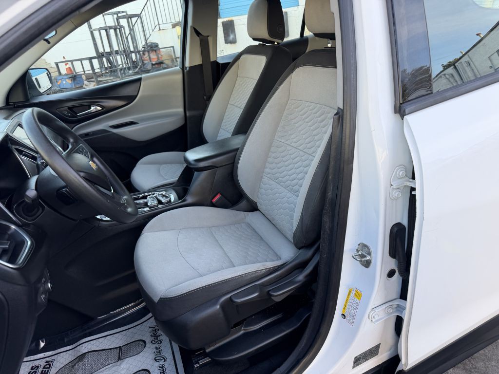2018 Chevrolet Equinox Image 12