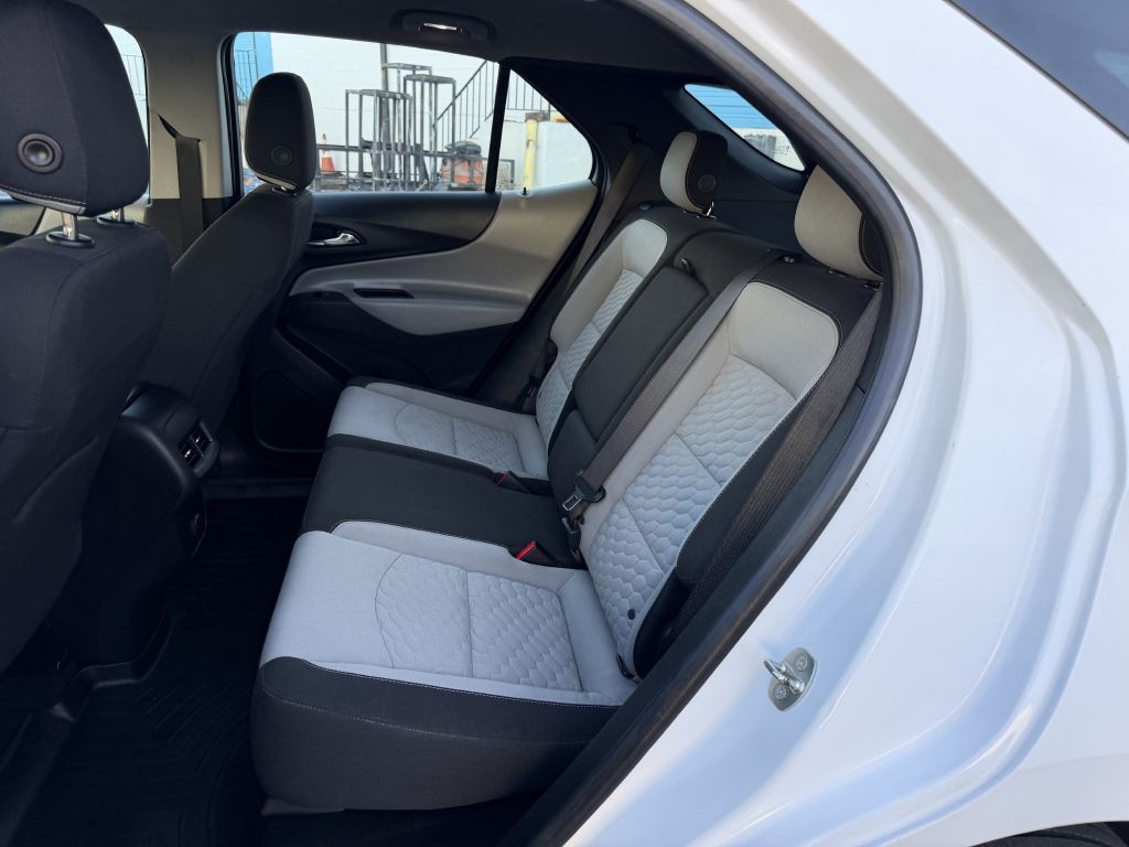 2018 Chevrolet Equinox Image 16