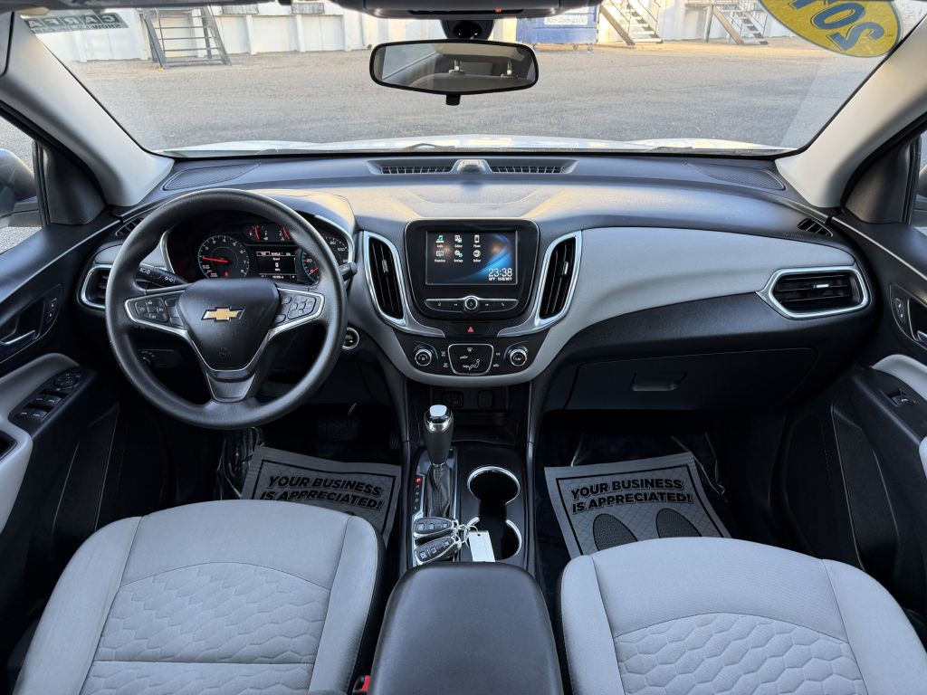 2018 Chevrolet Equinox Image 17