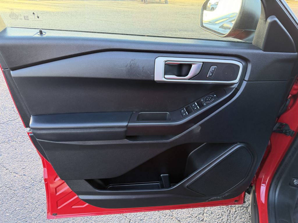 2020 Ford Explorer Image 15