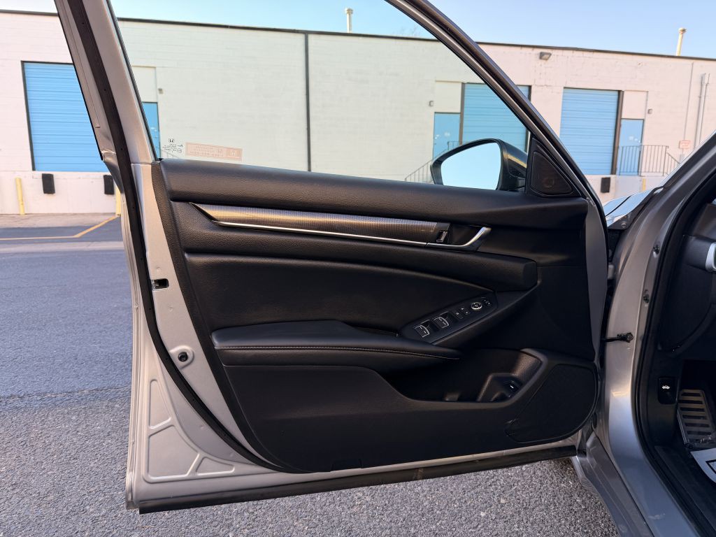 2022 Honda Accord Image 15