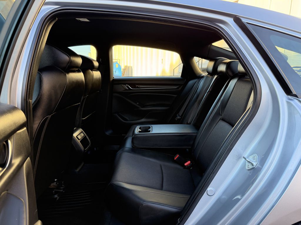 2022 Honda Accord Image 16